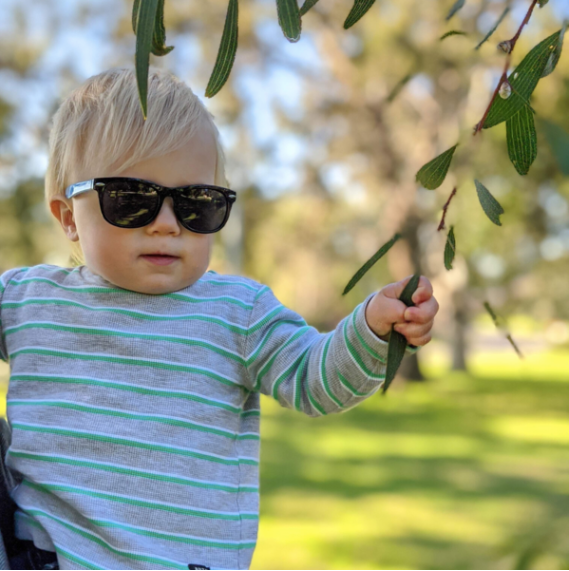 Load image into Gallery viewer, Baby &amp;amp; Toddler Flex-Frame Sunglasses Polarized UV400 With Strap - Black
